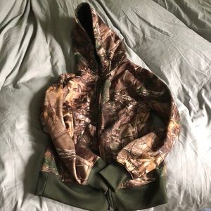 Camo zip up hoodie